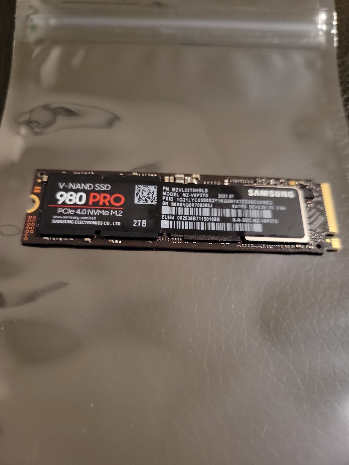 Samsung - 980 PRO 2TB Internal Gaming SSD PCIe Gen 4 x4 NVMe [MZ-V8P2T0]