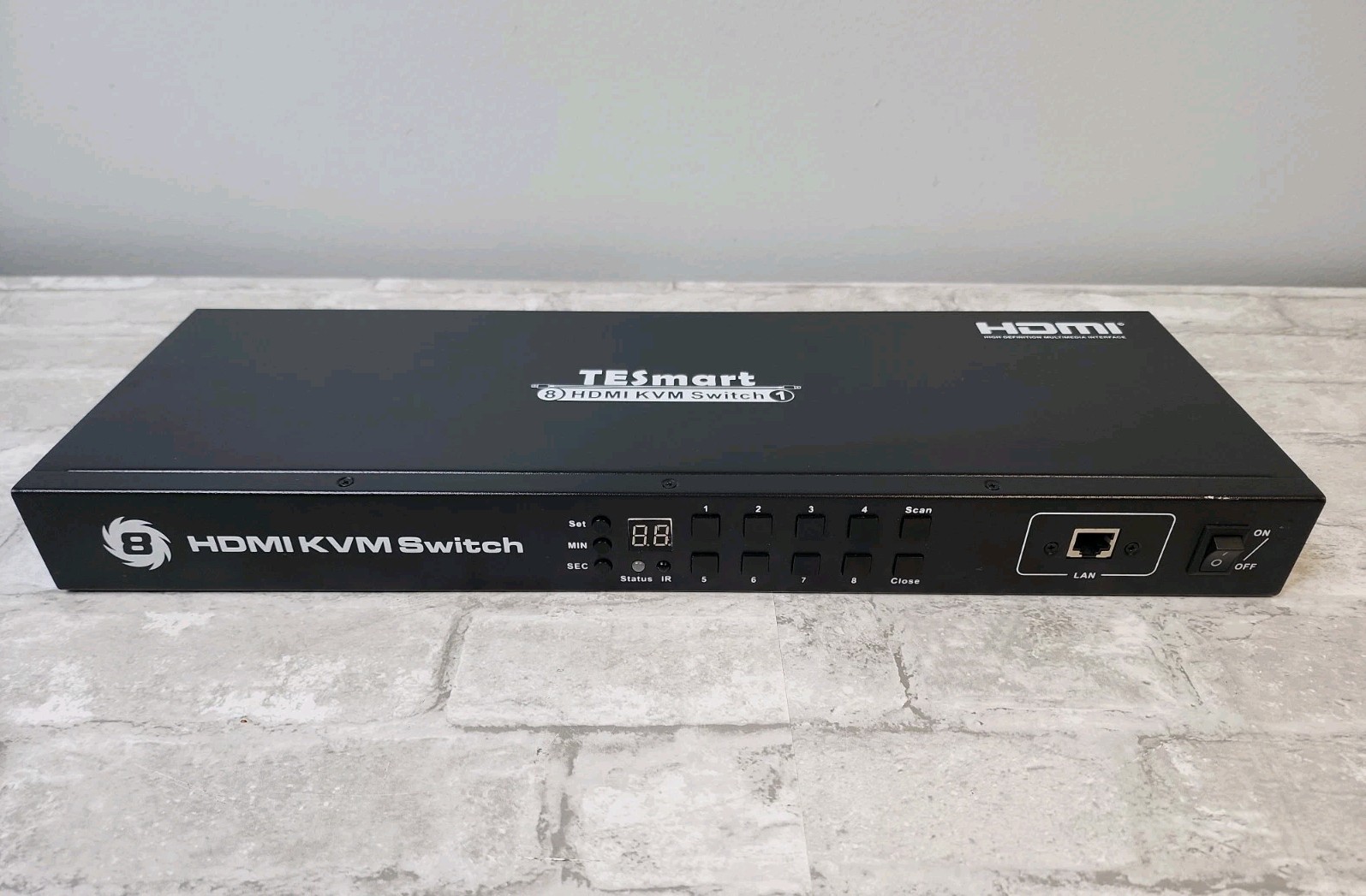 TESmart 8-Port HDMI KVM Switch HKS0801A30 4K 8 PC 1 Monitor No Power Supply*