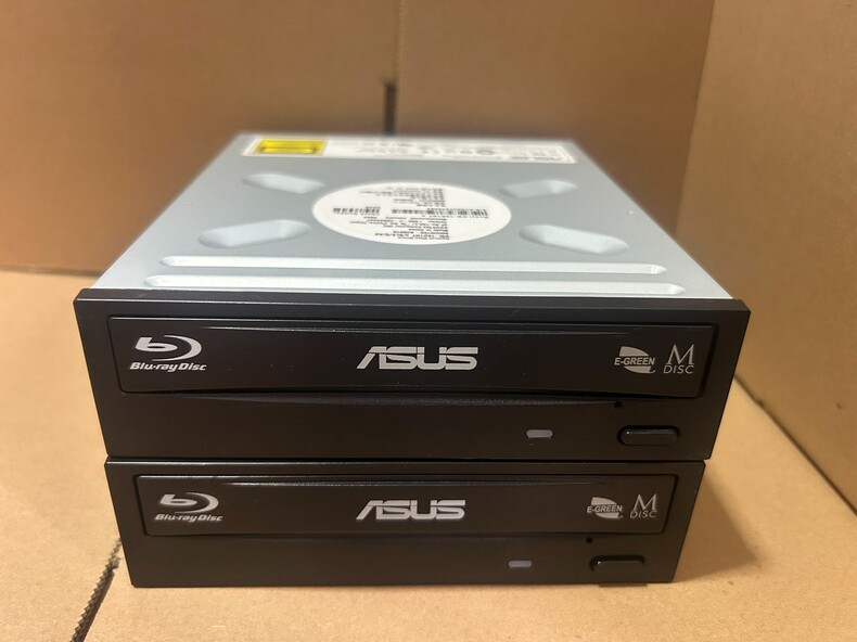 Brand New Asus BW-16D1HT 16X Internal Blu-ray Disc Drive 1PC