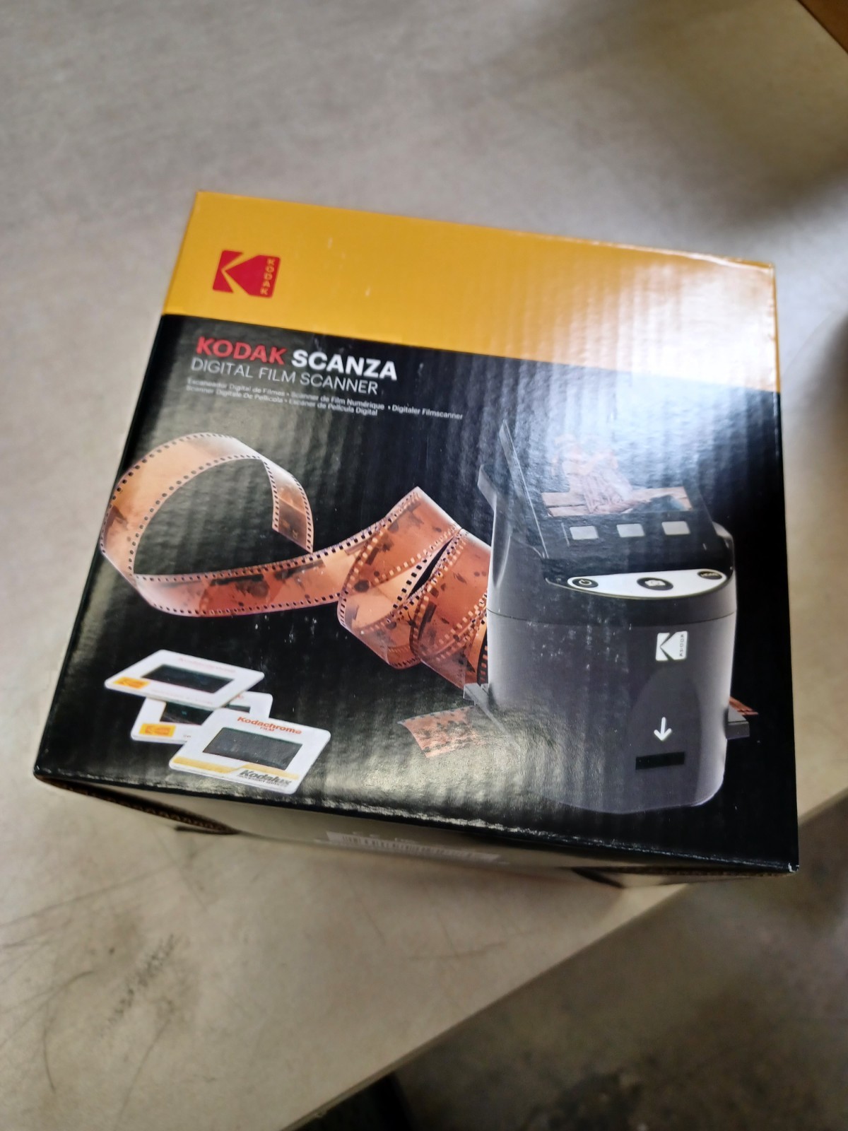 Kodak Scanza Digital Film Scanner (RODFS35) | Black