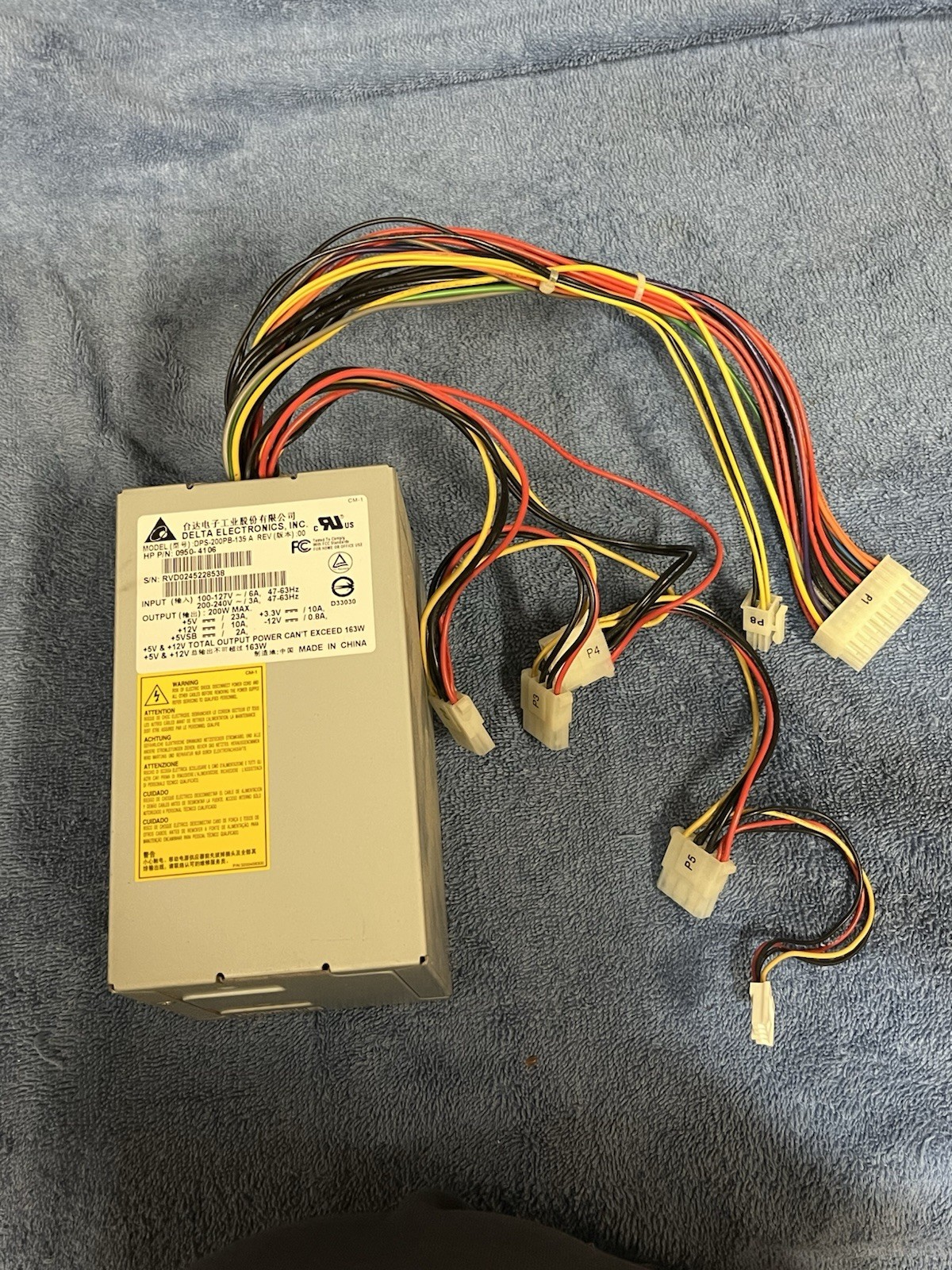 Delta DPS-200PB-139A  200W Power Supply