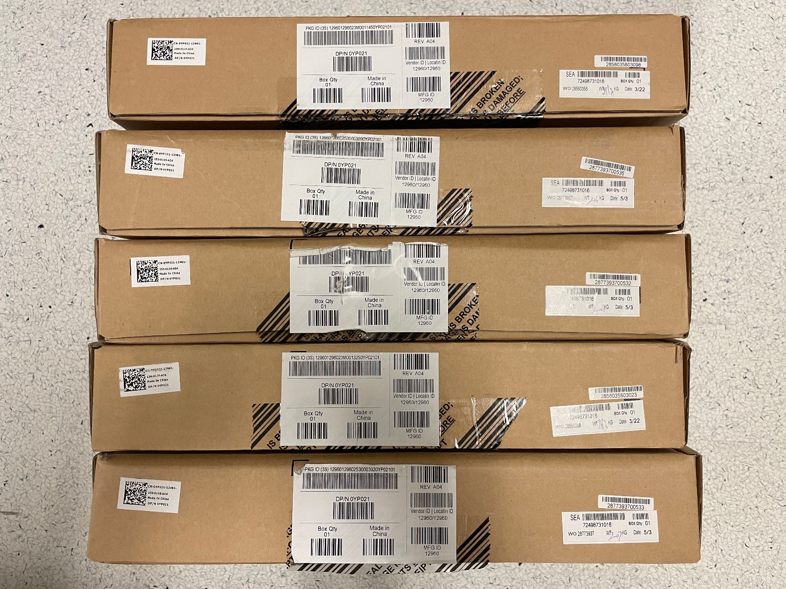Lof of 5 Dell 0YP021 E-Port Plus Port Replicator Docking Station and chargers