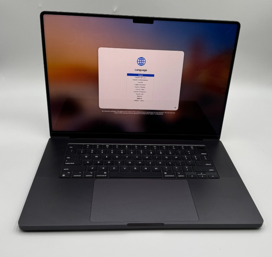 Apple MacBook 16" A3186 2024 M4 MAX 4.5GHz 1TB SSD 36GB DDR5 Black Good