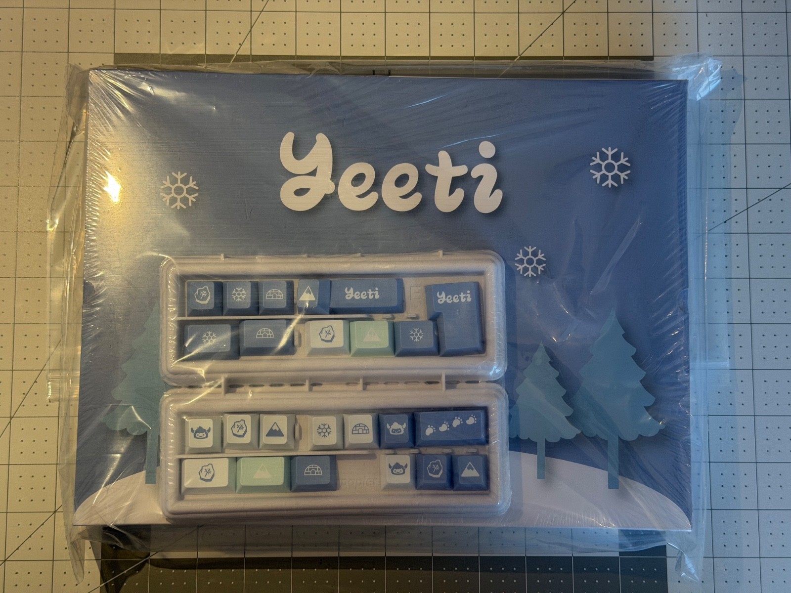 GMK Yeeti Base and Novelties KeyCaps
