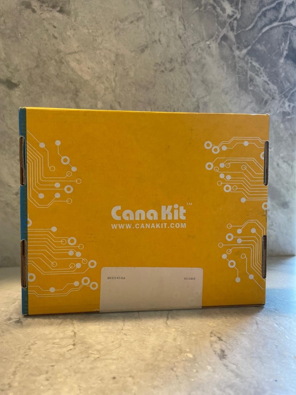 Raspberry Pi 3 Ultimate Starter Kit - 32 GB Edition CanaKit  |  SKU: PI3-ULT32-C