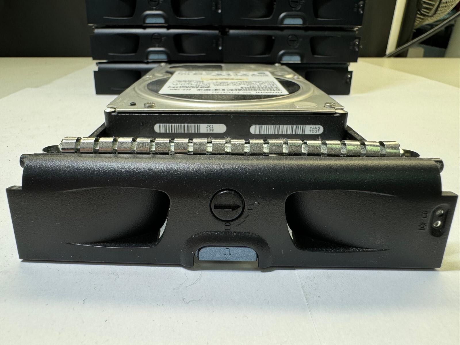 INFORTREND 0F10452 HUA722020ALA330 2TB 7.2K 32MB Cache 3Gbps SATA 3.5" HDD