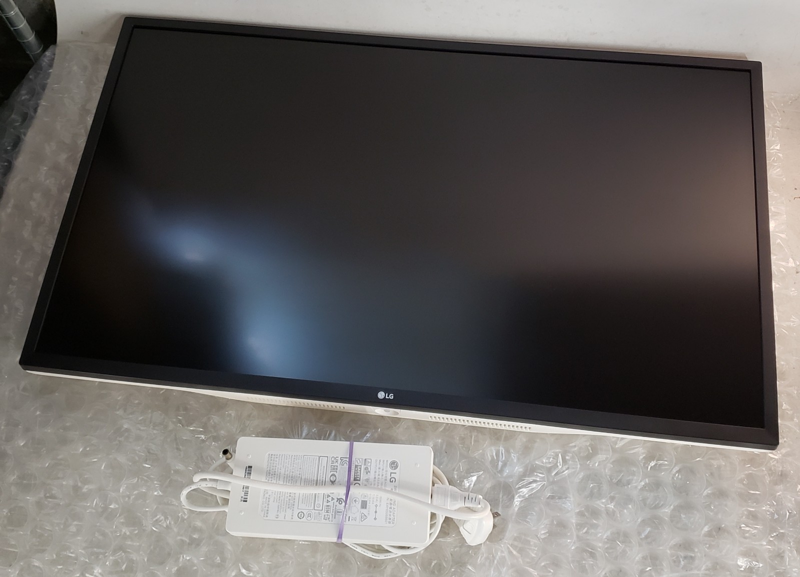 LG 32BL75U 32" Ultra HD 4K LED Gaming Monitor NO Stand w/ OEM AC *TESTED*