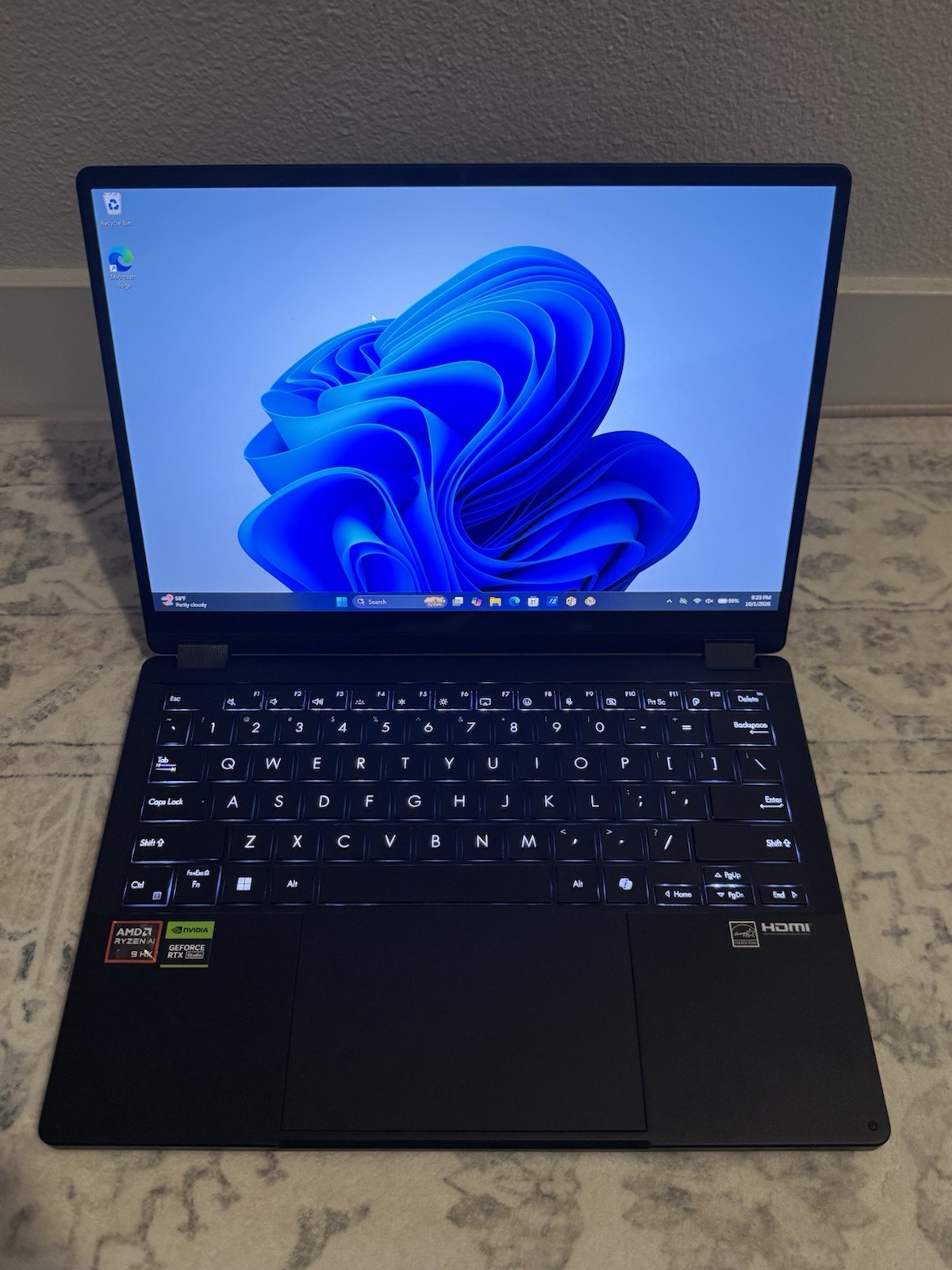 ASUS ProArt PX13 13" 3K OLED 2-in-1 (Ryzen AI 9 HX 370, 32GB/1TB SSD, RTX 4050)