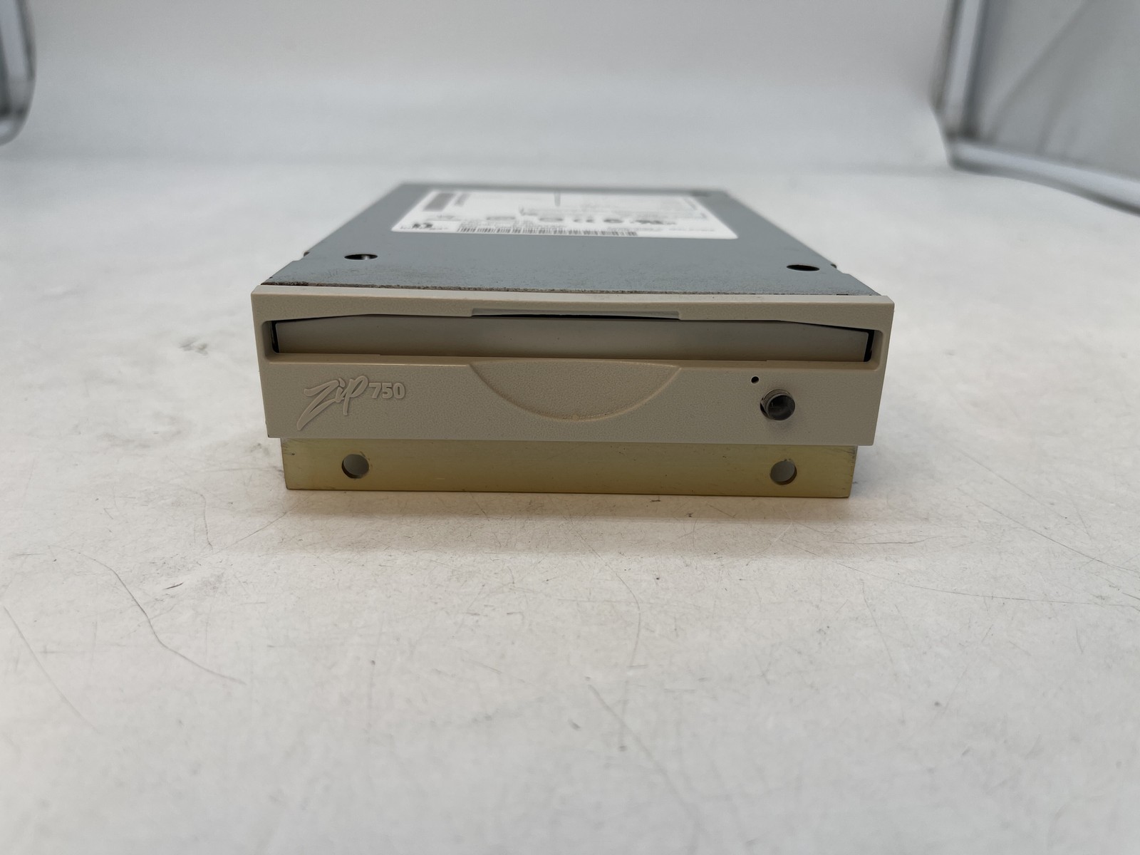 Iomega IDE Internal 3.5" Zip Drive Z750ATAPI ZIP - UHDU04409T - 