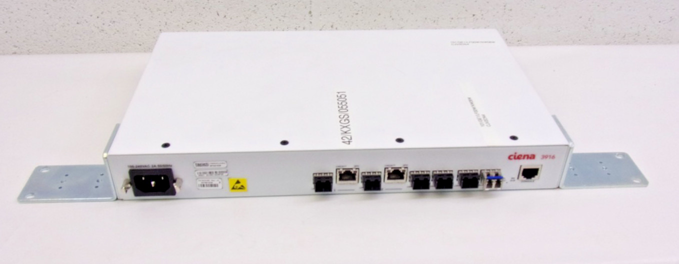 Ciena 3916 Service Delivery Switch 170-3916-900 w/Rack Mount