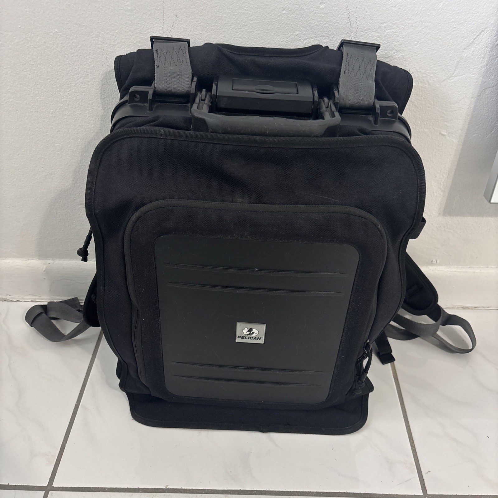 Pelican ProGear U140 Tablet Hard Case Compartment Backpack Watertight Crushproof
