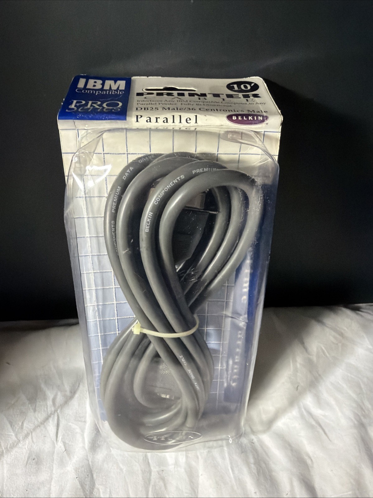 Belkin F2A032-10 computer cord- new in box