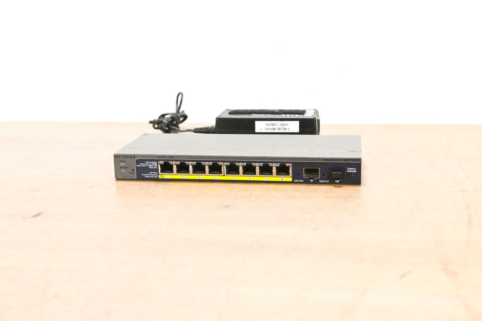 NETGEAR ProSAFE GS110TP v2 8-Port Gigabit PoE Managed Switch w/ SFP CG01V63