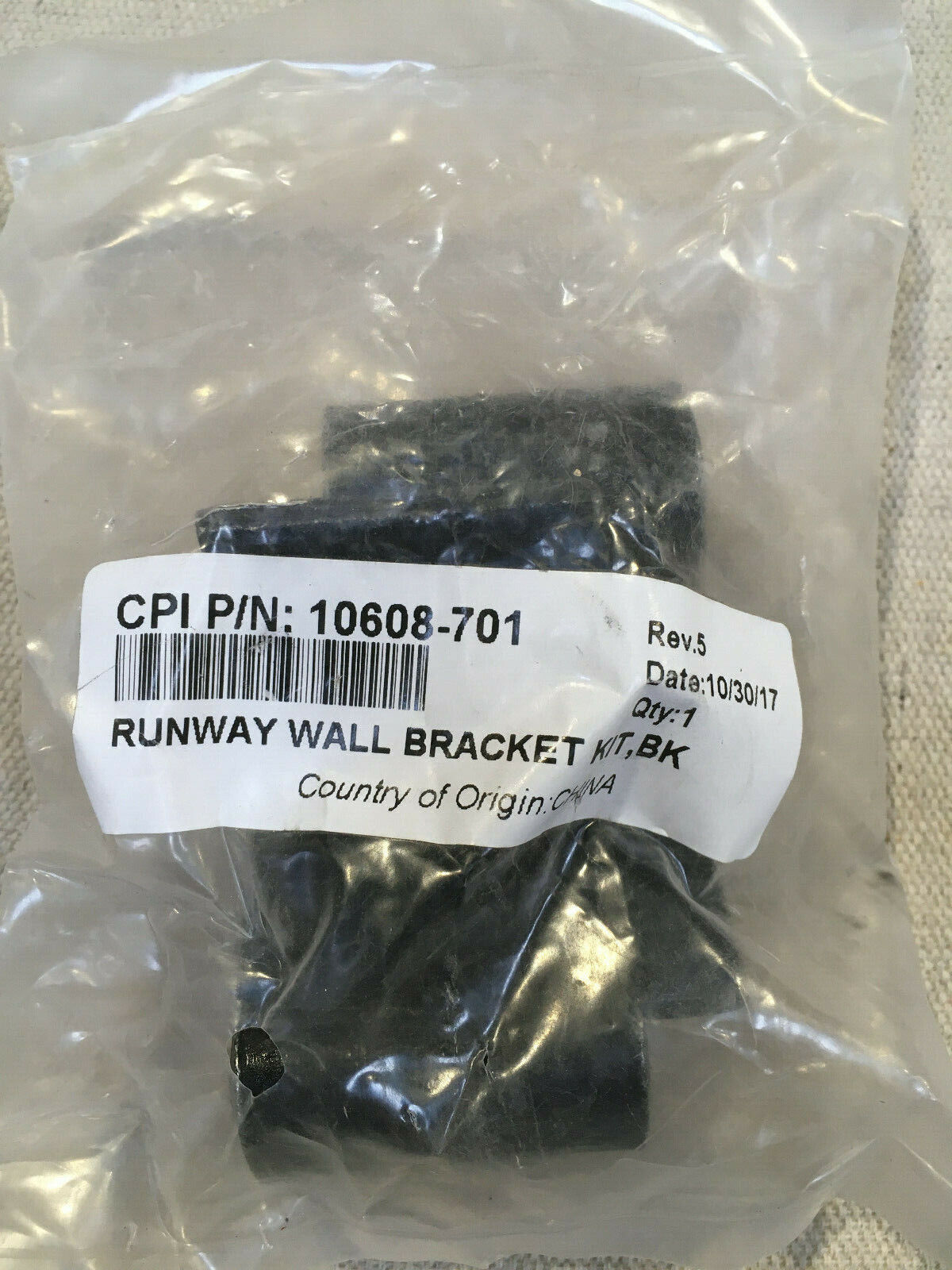 CPI Chatsworth 10608-701 Vertical Wall Bracket Cable Runway Black