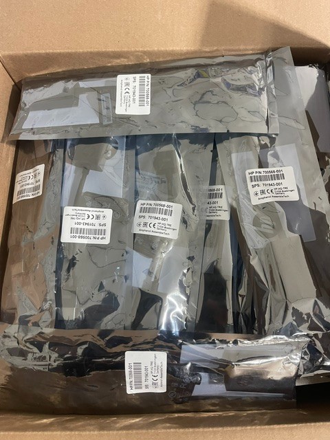 BRAND NEW,  Lot of 10,  HP,   HDMI to VGA Adapters,   700568-001,  701943-001