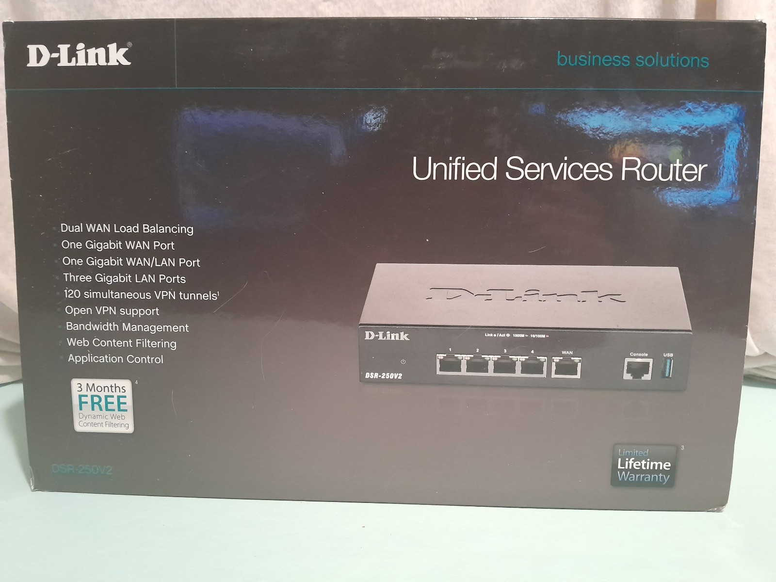 D-Link DSR-250V2 Business Unified Services VPN Router Gigabit 4 Port Dual WAN