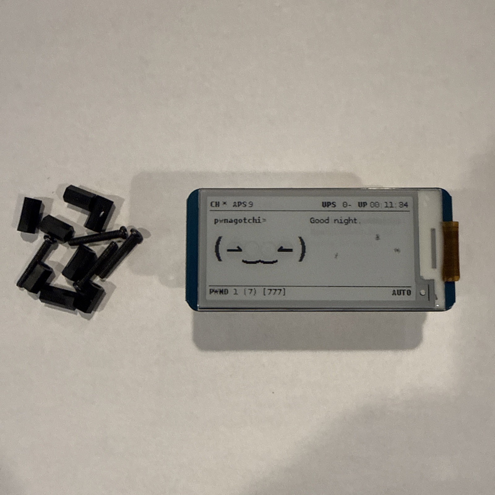 Pwnagotchi Kit Raspberry Pi Zero W, Waveshare 2.13" V2.1 E-Ink, UPS-Lite Battery
