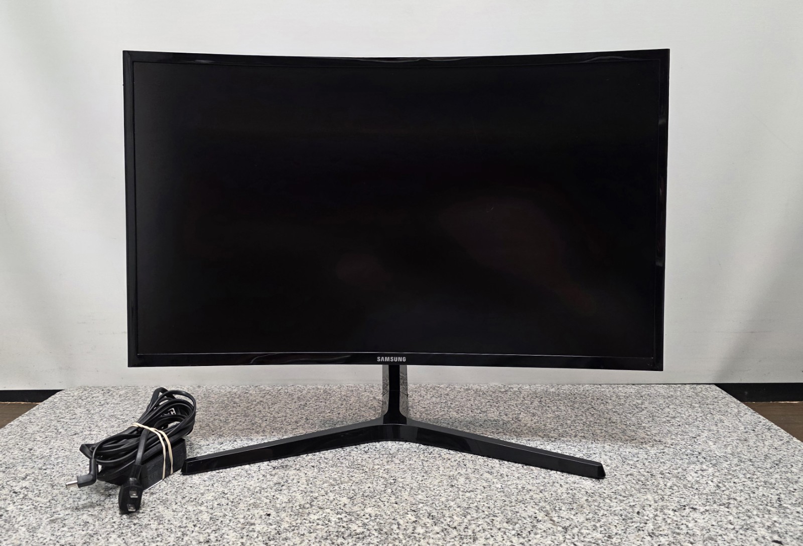 Samsung 27 inch Curved LED LCD Monitor - C27F396FHN