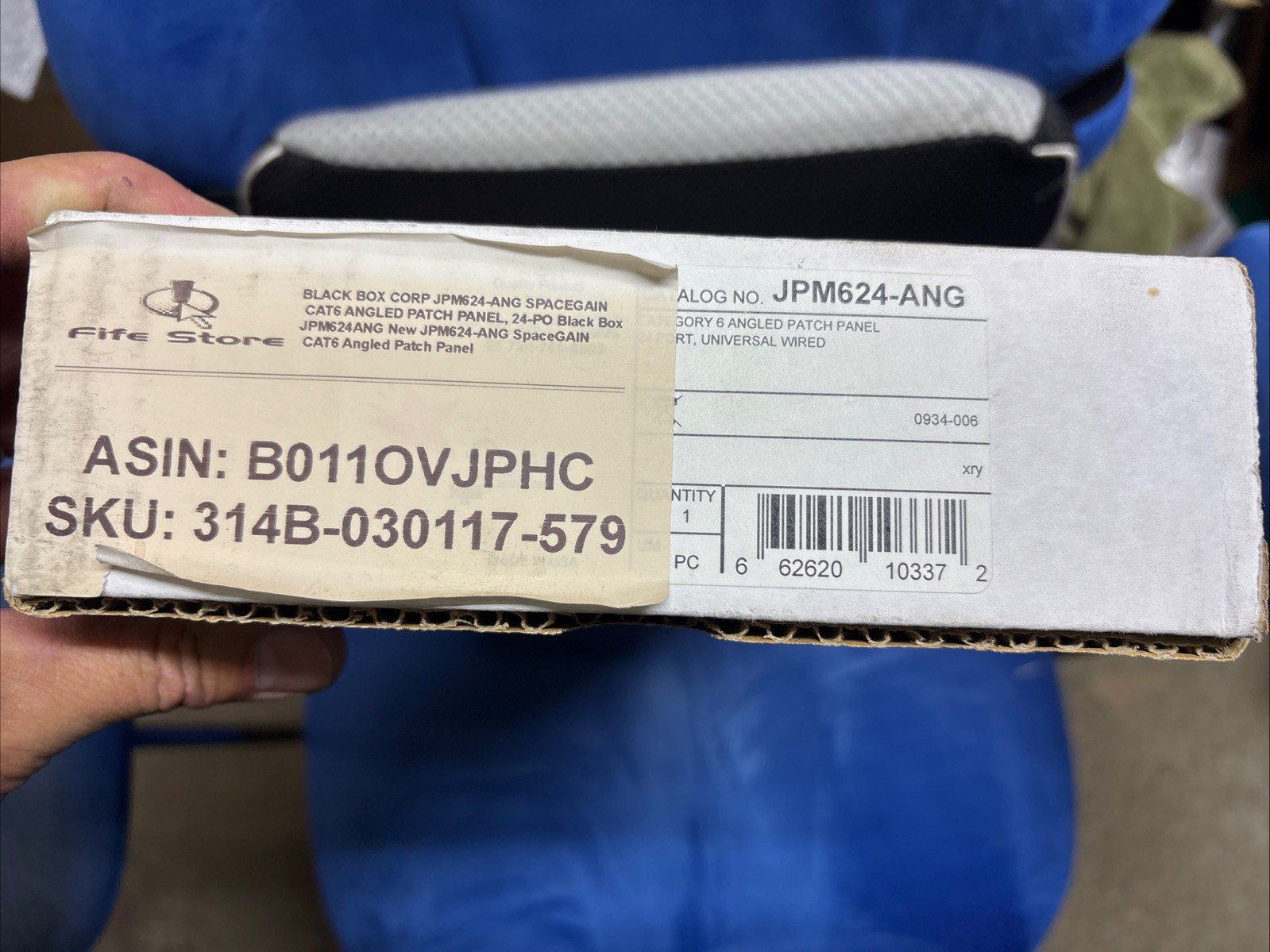 Black Box , Part #JPM624A,Category 6 Angled Patch Panel 24 Port, Universal Wired