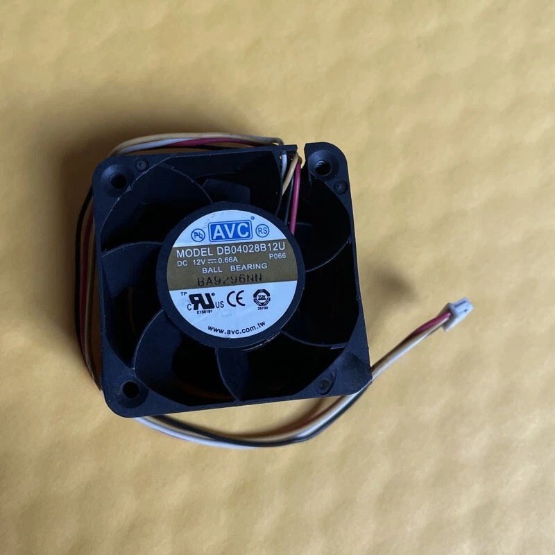 DB04028B12U AVC 40x40x28mm BALL BEARING 12V 0.66A FAN 4Pin 23.8CFM Fast Shipping