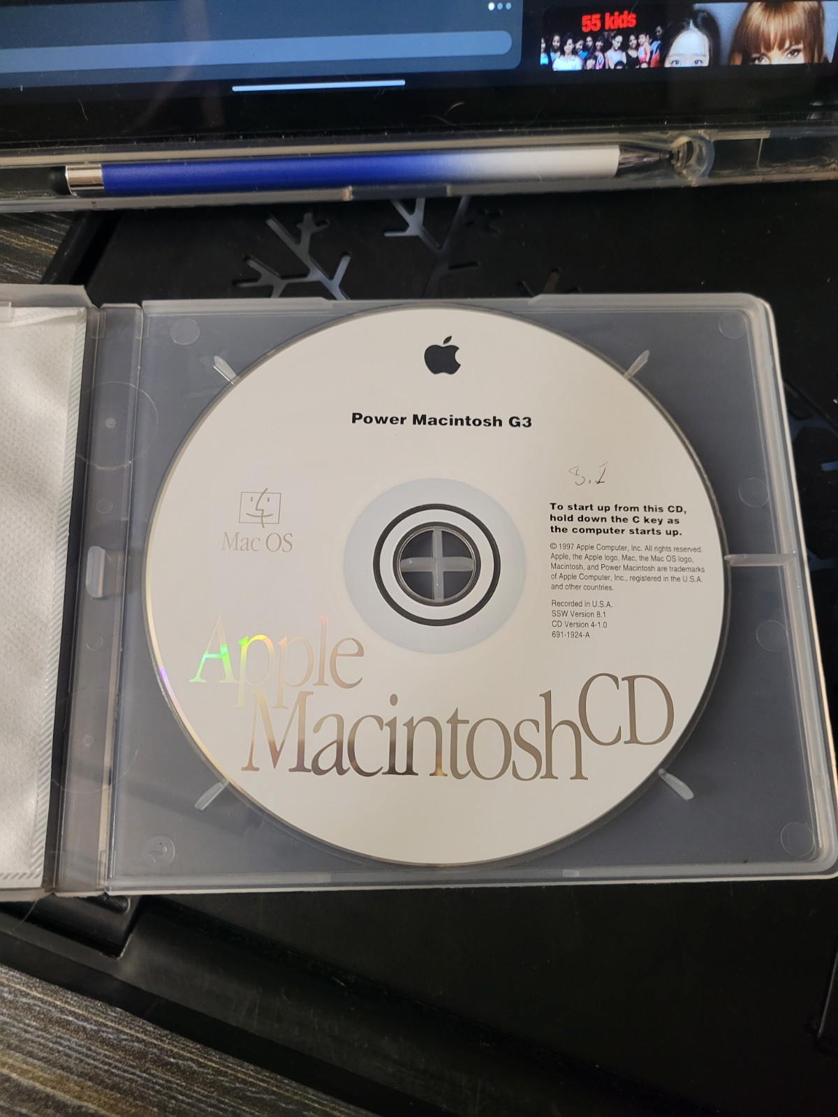 Vintage Power Macintosh G3 Apple Macintosh CD