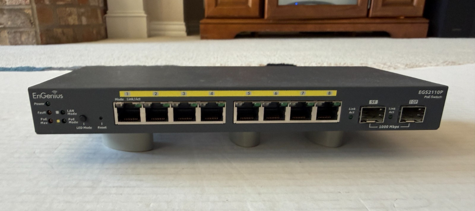 EnGenius EGS2110P 8 Port Managed Gigabit PoE Smart Switch