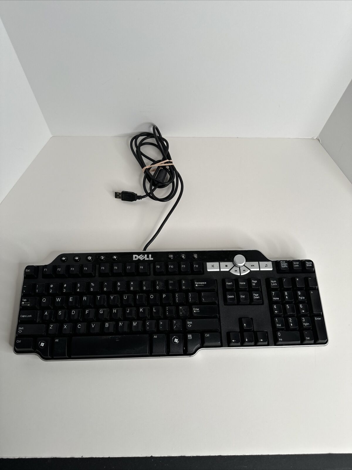 Dell SK-8135 USB  Wired Mechanical Keyboard Black Authentic 2 USB Ports - Tested