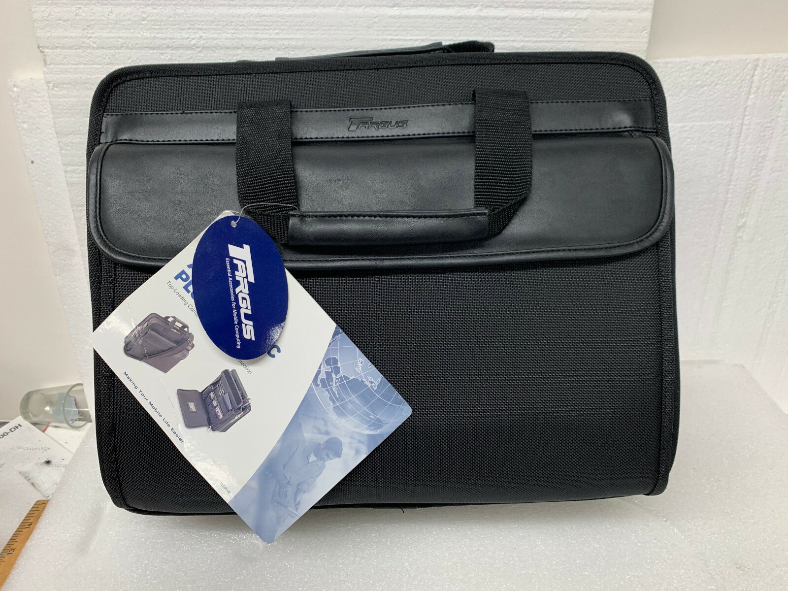 Targus Laptop Case Air Notepac Plus TLNP1A Black (1680D Ballistic Nylon) 