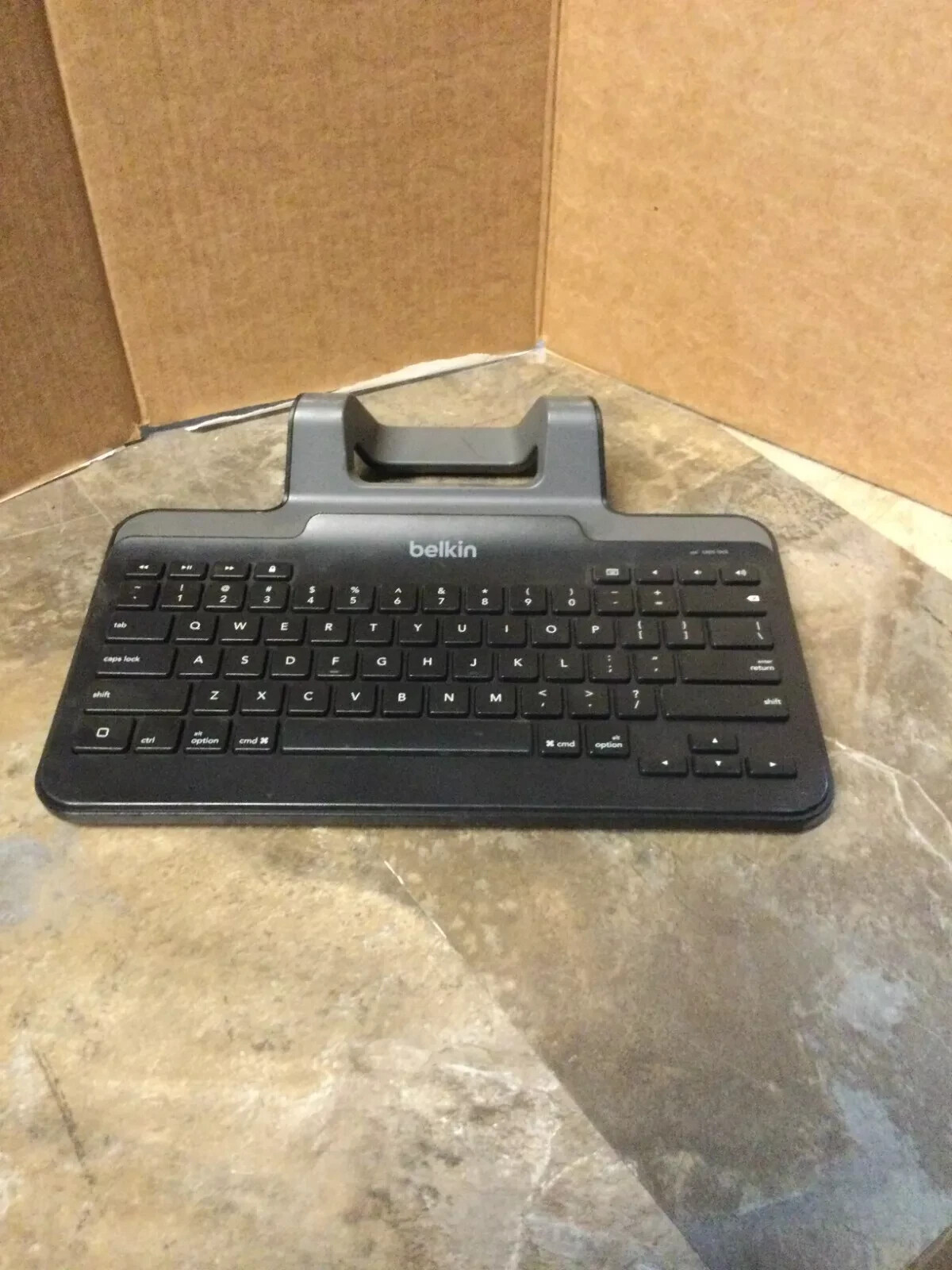 LOT OF 10 Belkin B2B130 Tablet iPad Keyboard w/Stand Lightning Connector RS