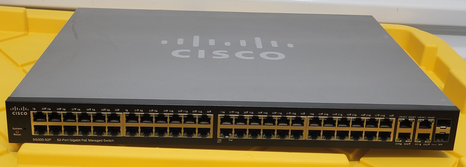 Cisco Small Business SG300-52P 52 Port Gigabit Poe Managed Switch Mini-GBIC/SFP