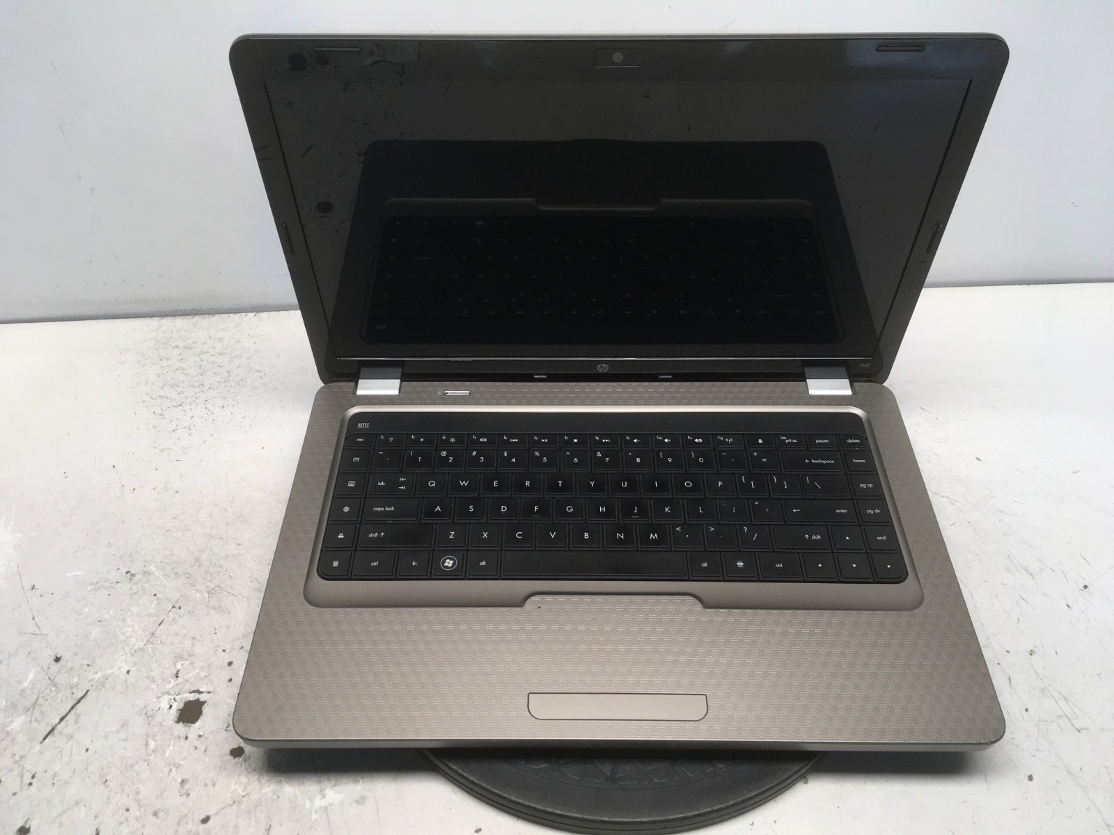 HP G62-234DX Intel i3-M350 2.27GHz 4 GB NO HDD No Batt READ