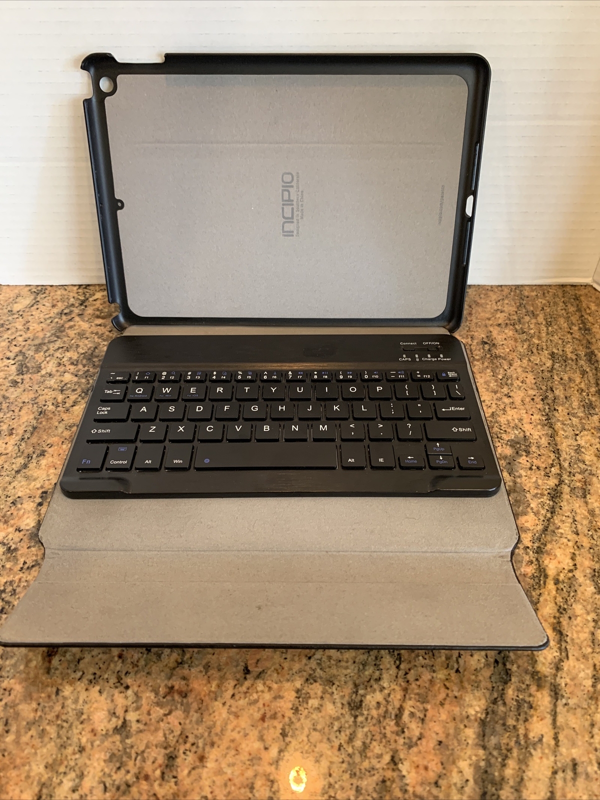 Incipio ClamCase All-in-One Bluetooth Keyboard Folio Case For iPad 11 Screen