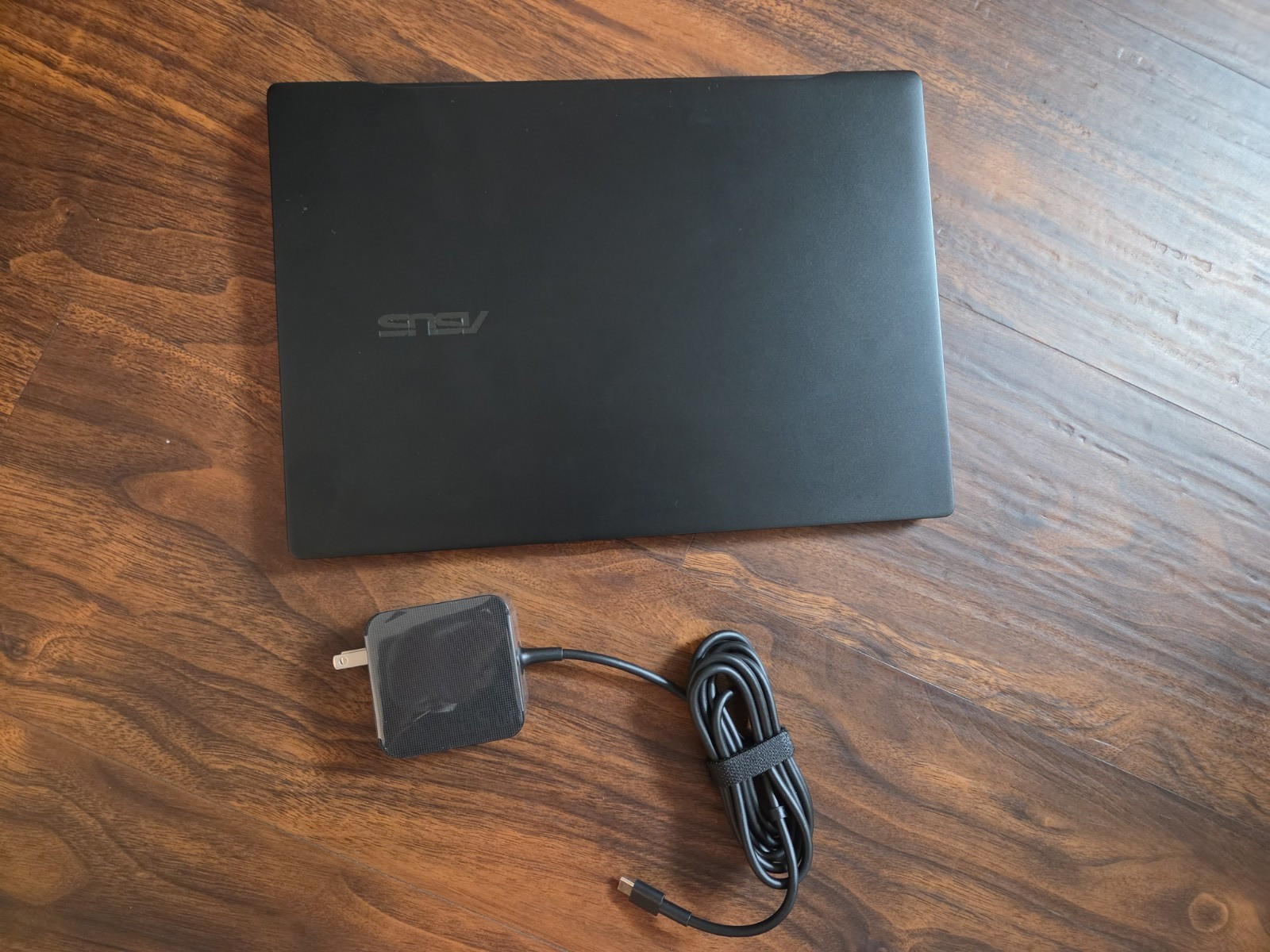 Asus Vivobook S 14 2024 Black FHD+ 2.1 GHz Ultra 5 226V 16GB 512GB SSD Zorin Os
