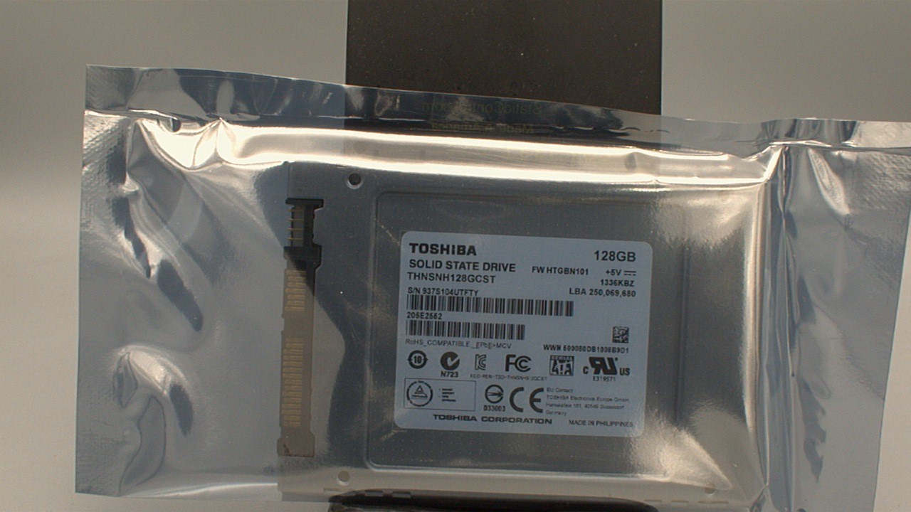THNSNJ128GCST Toshiba HG6 Series 128GB 2.5-inch internal SATA Solid State Drive