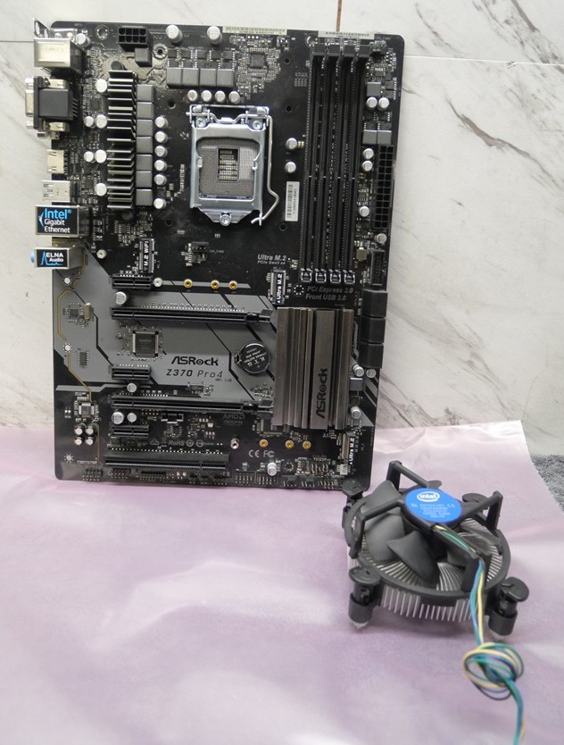 ASRock Z370 Pro4 ATX Motherboard LGA1151 DDR4 M.2 w/ Intel CPU Cooler