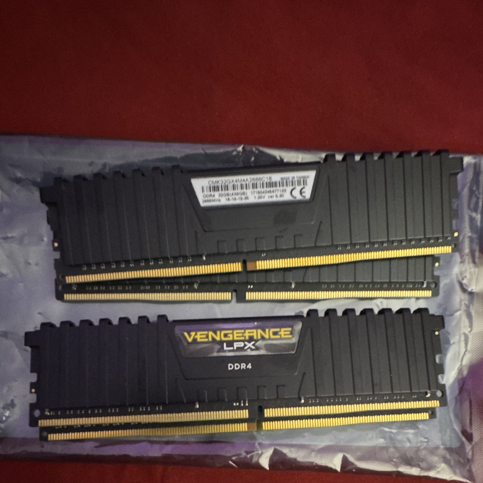 Corsair Vengeance LPX 32GB (4x8GB) DDR4 2666MHz 288-Pin DIMM RAM