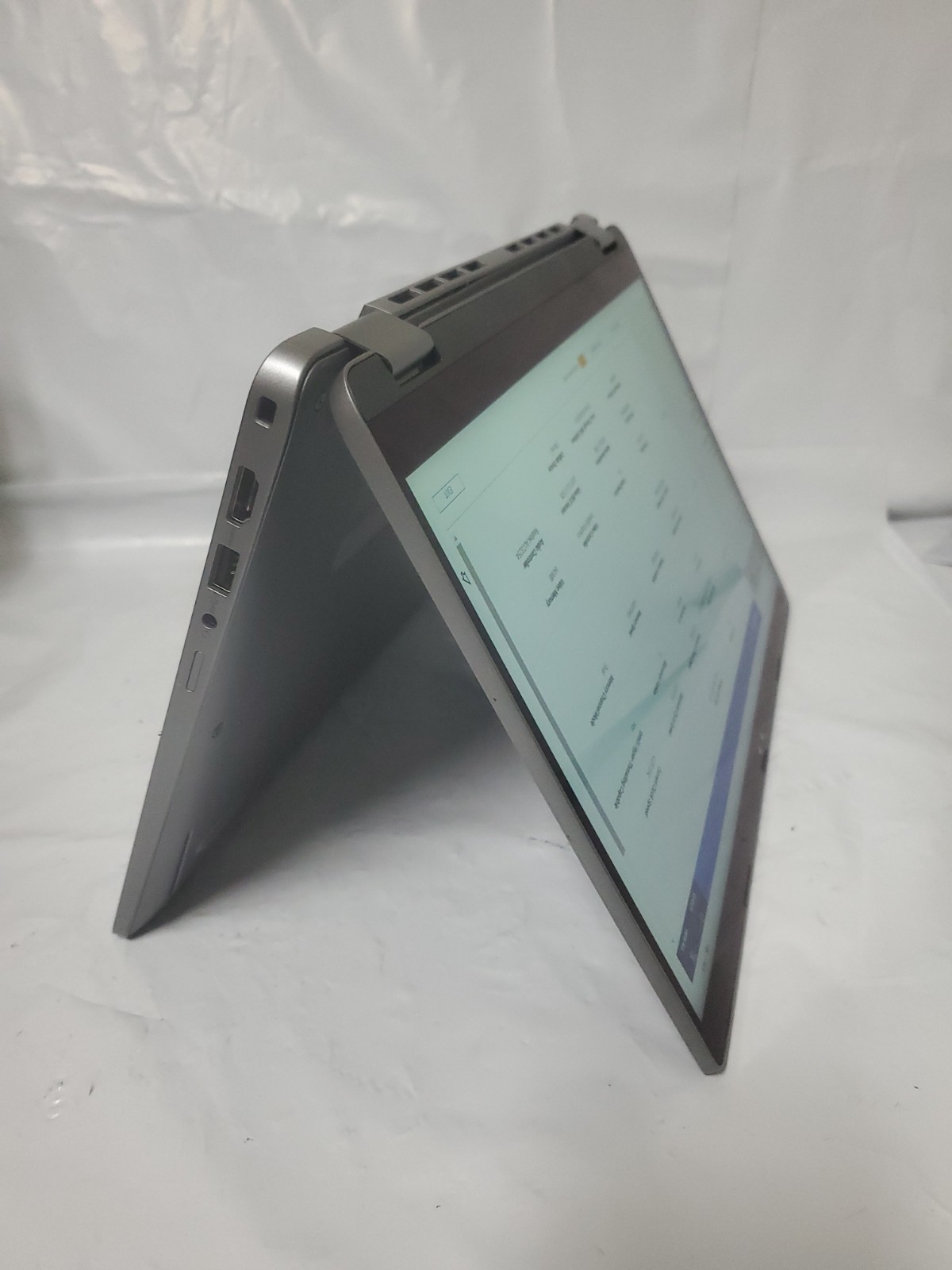 Dell Latitude 5350 2-in-1 Touchscreen Ultra 5 125U 16GB DDR5 RAM/No SSD/Test
