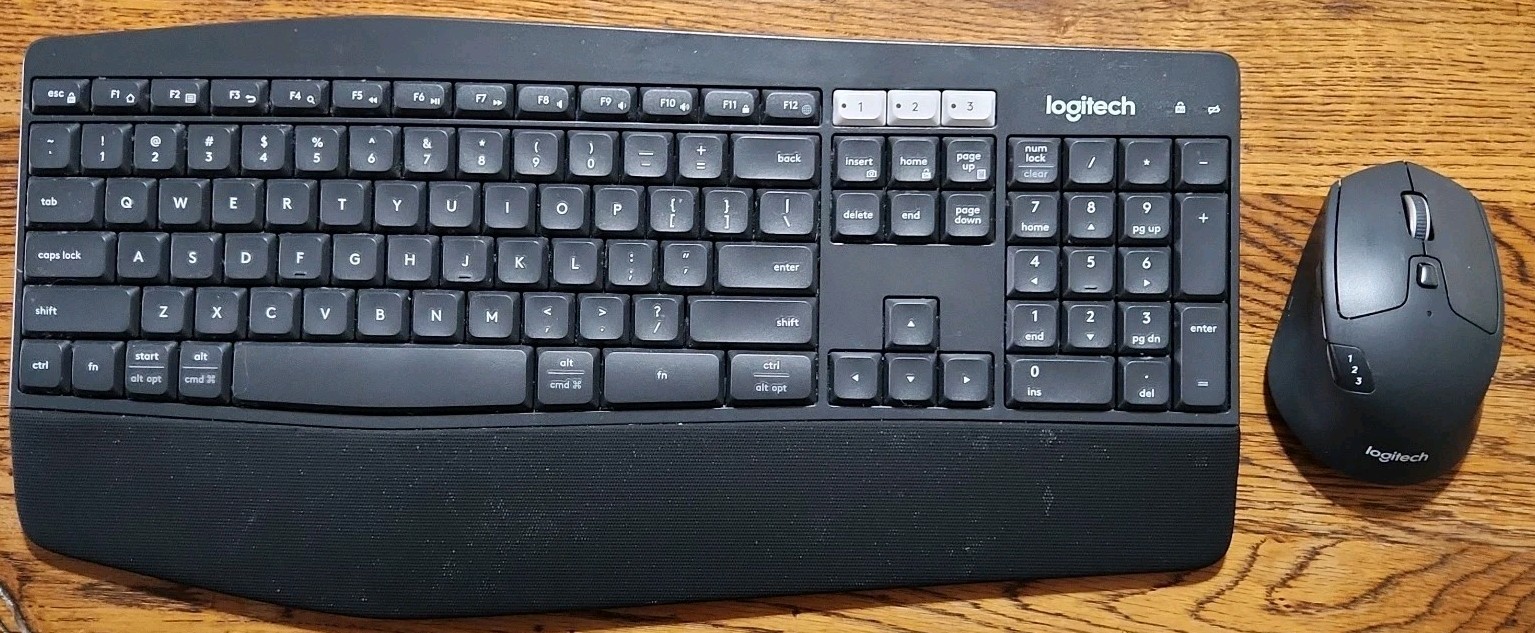 Logitech MK850 Performance Wireless Keyboard & Mouse Combo 920-008219