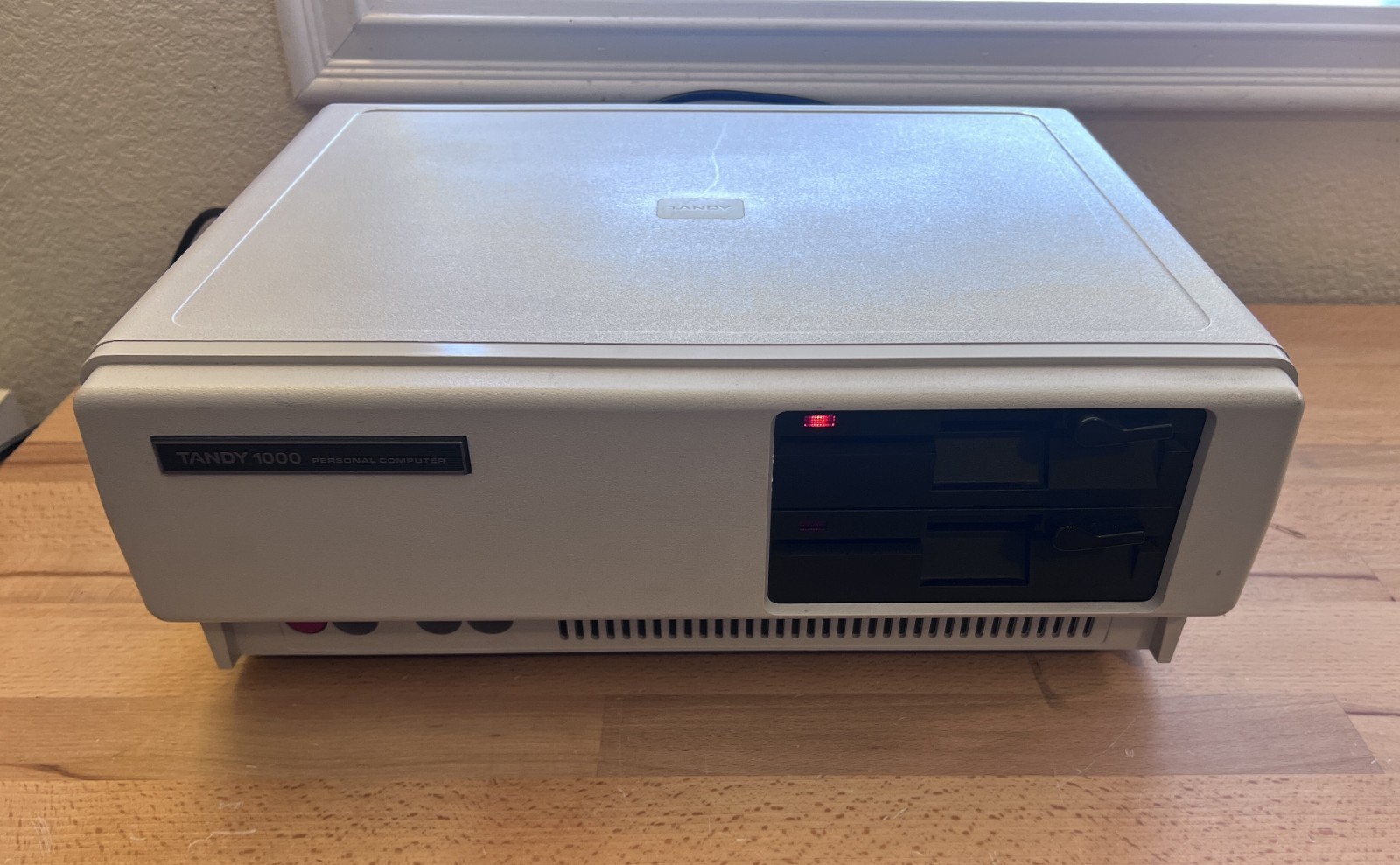 Tandy 1000 25-1000A Personal Computer Dual 5.25 Floppy Power Tested Boots Vintag