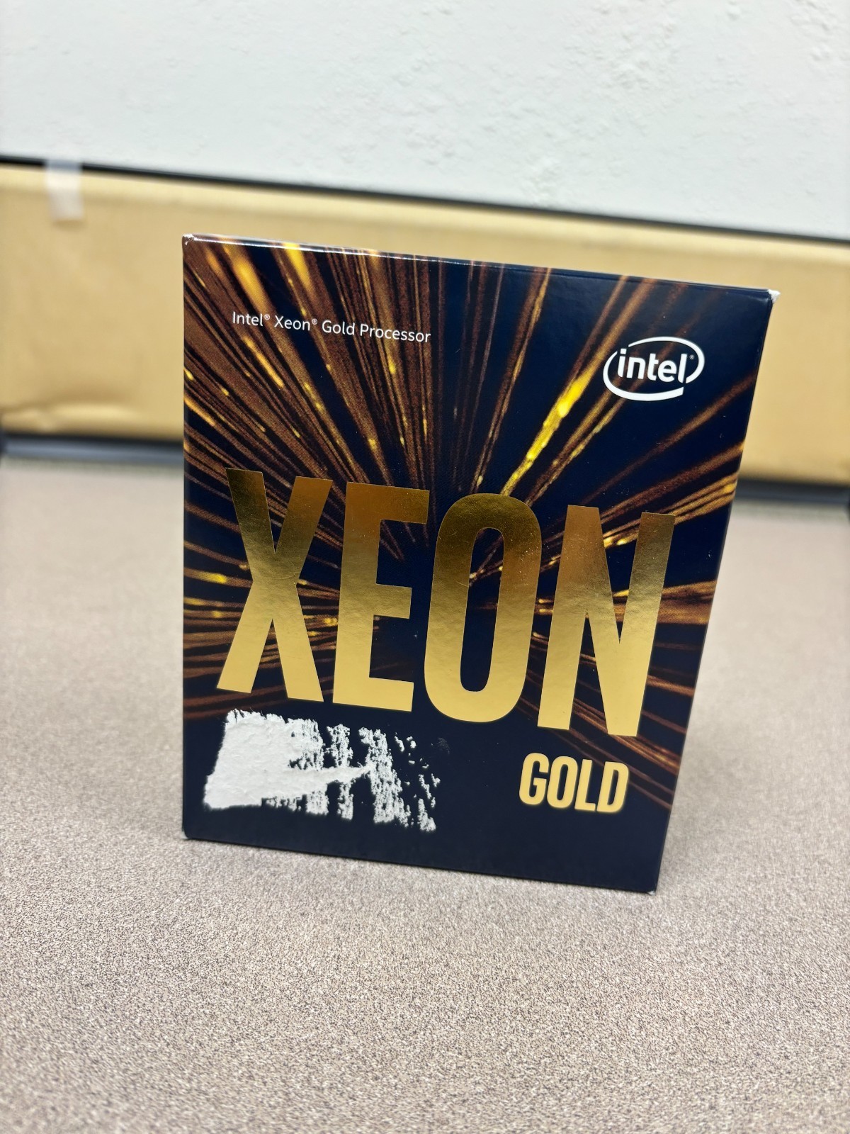 Intel Xeon Gold 6134 8-Core 3.20GHz Socket Processor - CD8067303330302