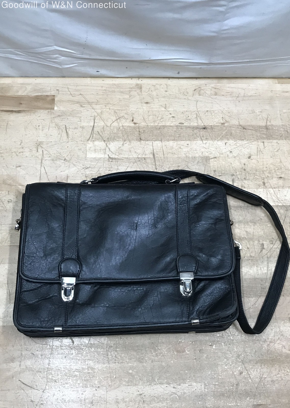 Wilson's Leather Black Vintage Leather Briefcase Laptop Messenger Bag