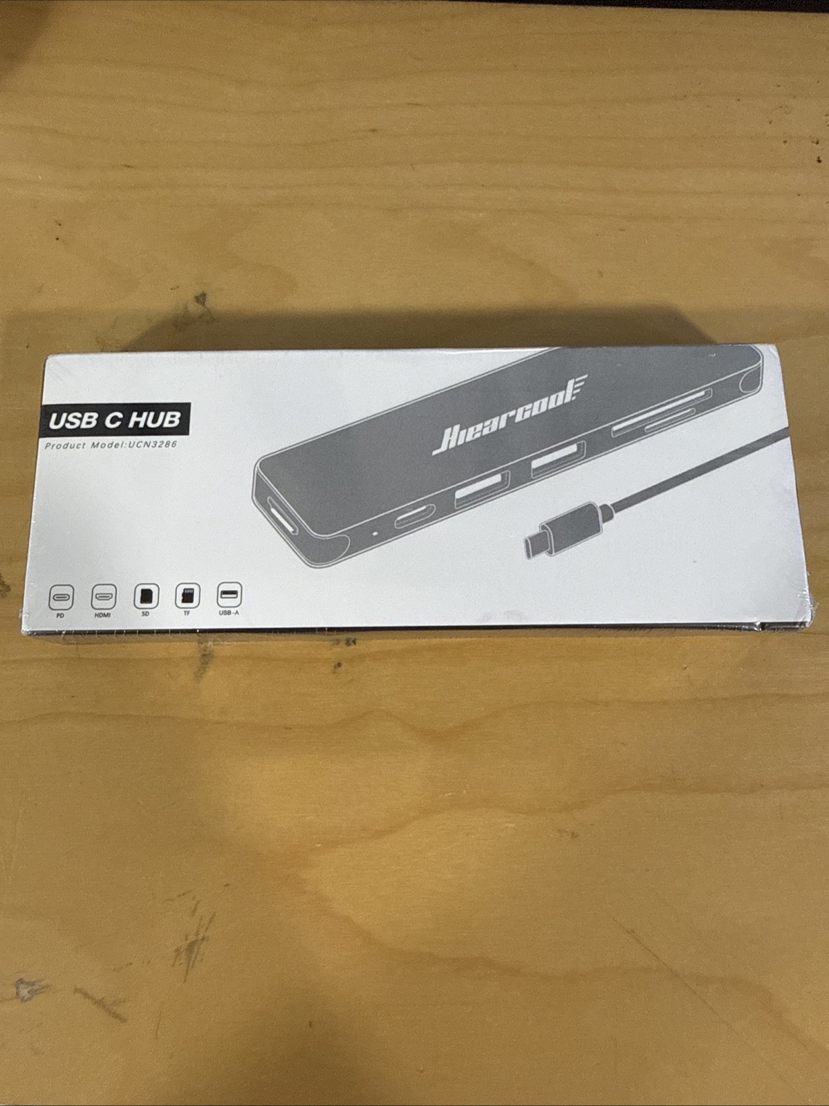 Hiearcool USB C Hub Model UCN3286 Open Box