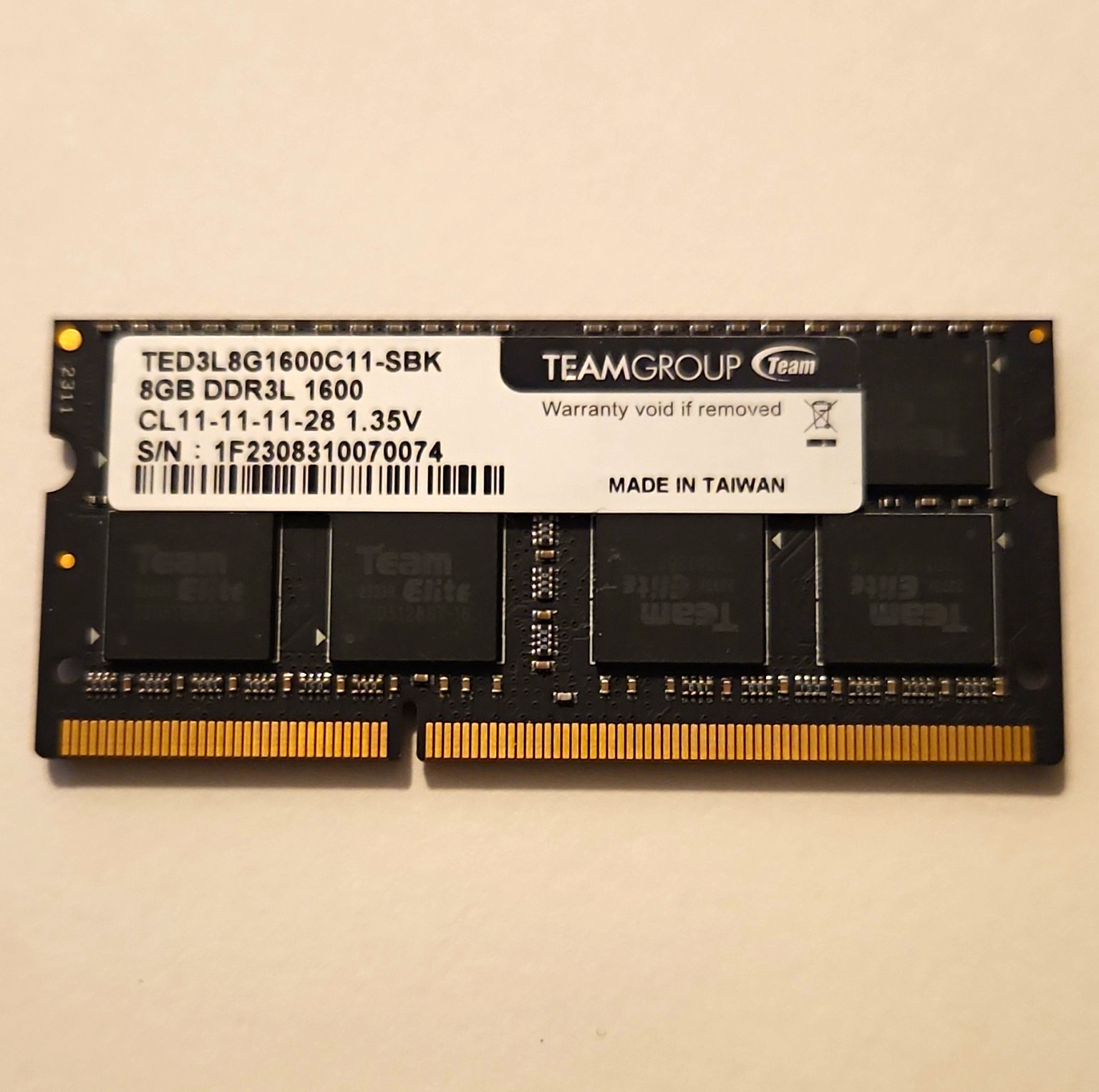 TEAMGROUP Elite 8GB DDR3L-1600 PC3L-12800 204-Pin SO-DIMM RAM TED3L8G1600C11-SBK