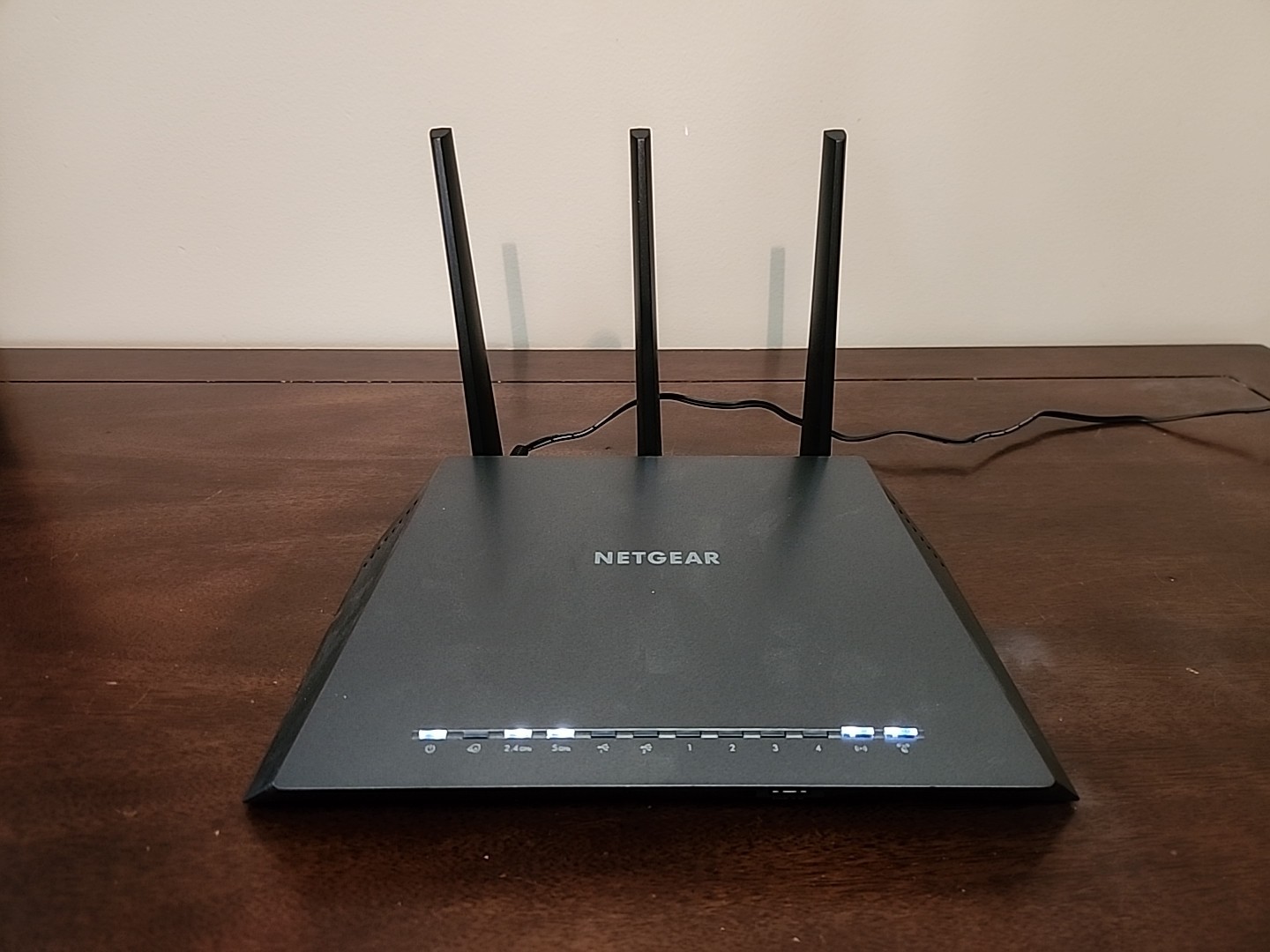 NETGEAR Nighthawk R7000p - AC2300 Smart Gaming WiFi Router