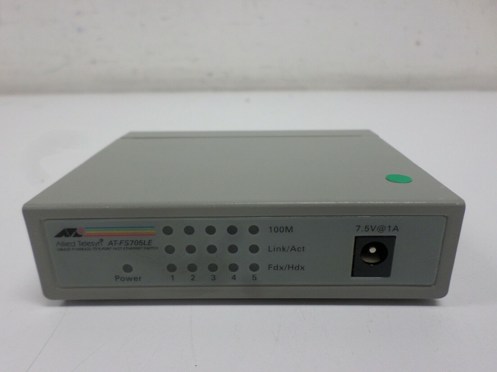 Allied Telesis AT-FS705LE 5-Port Fast Ethernet Switch