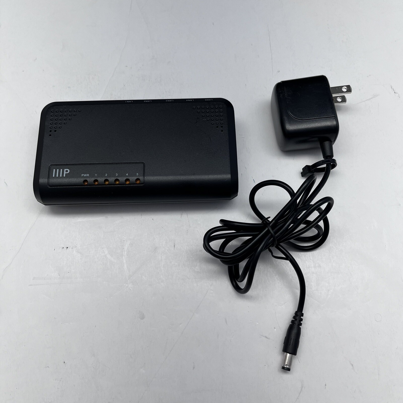 Monoprice 15762 5Port Gigabit Ethernet Network Switch Power Supply Sold As Is B1