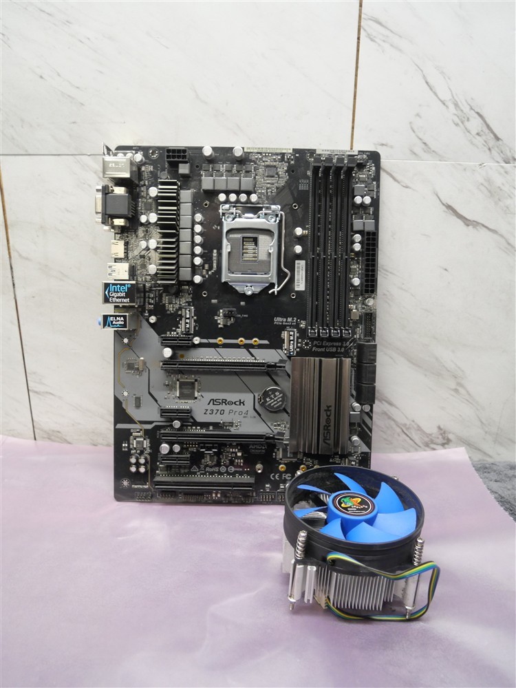 ASRock Z370 Pro4 ATX Motherboard LGA1151 DDR4 M.2 w/ CPU Cooler