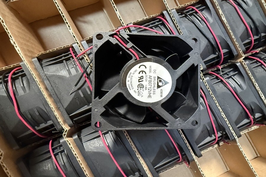NEW Delta AFB0712VHE 70x70x38mm 12V 1.00A Dual Ball Bearing Cooling Fan
