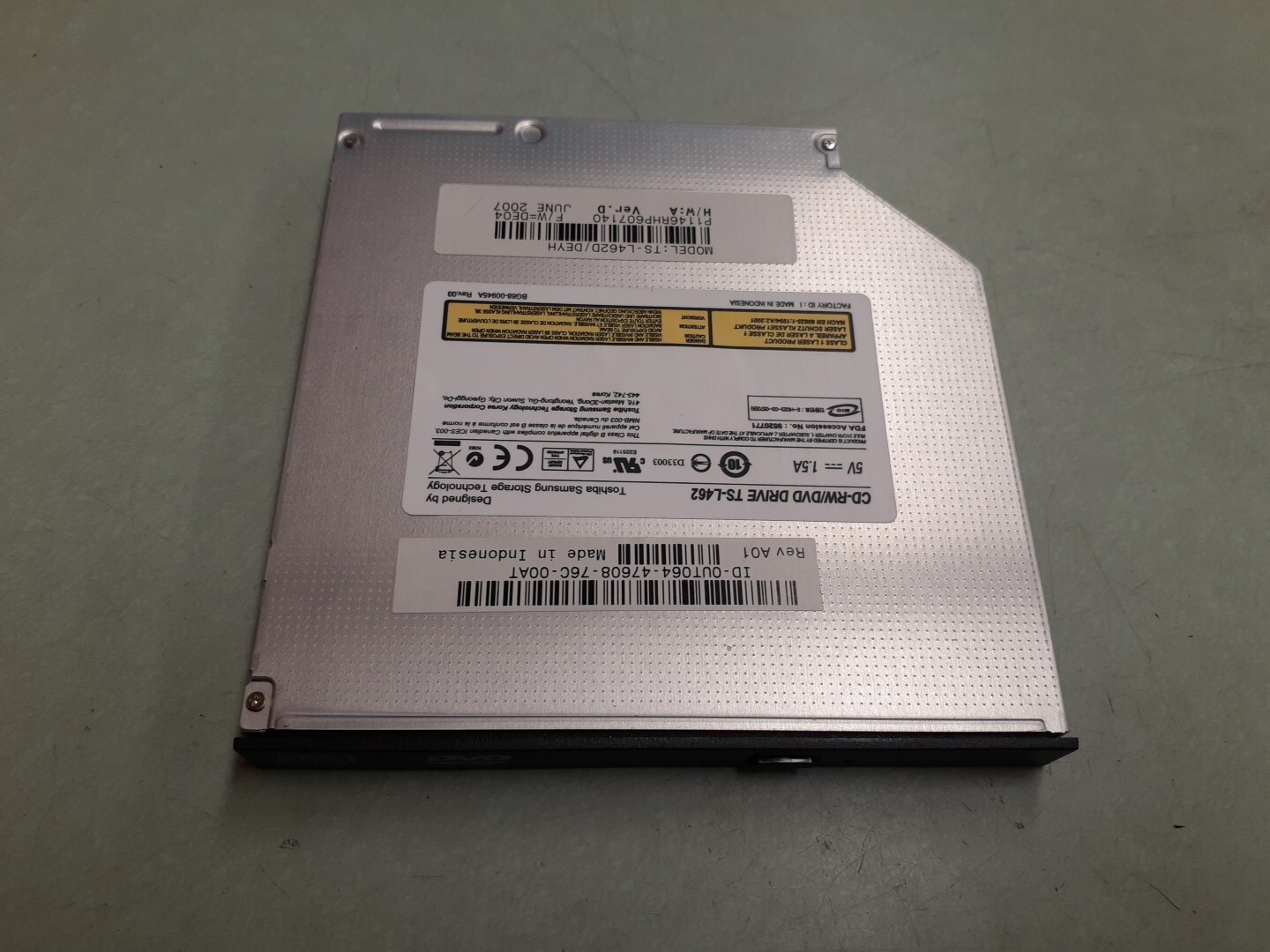 Toshiba Samsung TS-L462 CD-RW/DVD Drive TS-L462D/DEYH 0UT064 UT064 - Black Bezel