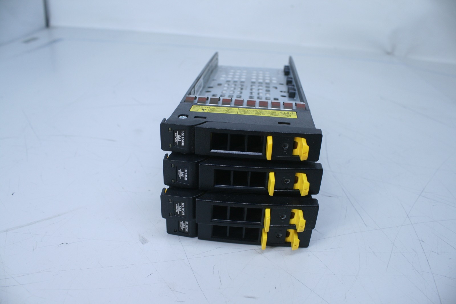 Lot of 4 HP 3PAR 697389-001 2.5" 900GB 10K 6G SAS HDD STORAGE SLED       (T7-B2